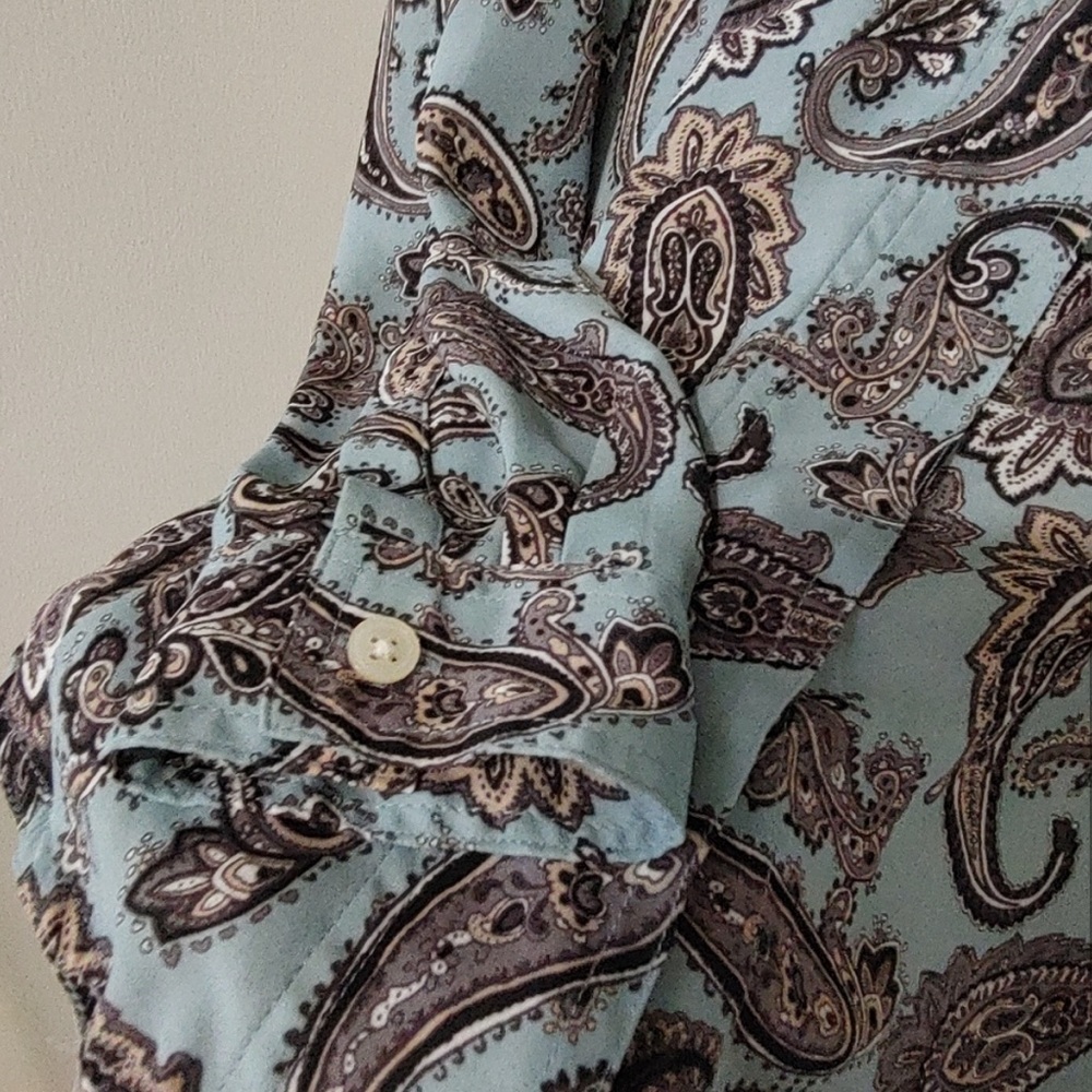 LOFT BEAUTIFUL BLUE PAISLEY BLOUSE SOPHISTICATED DRESSED UP OR WITH JEANS - Picture 4 of 7